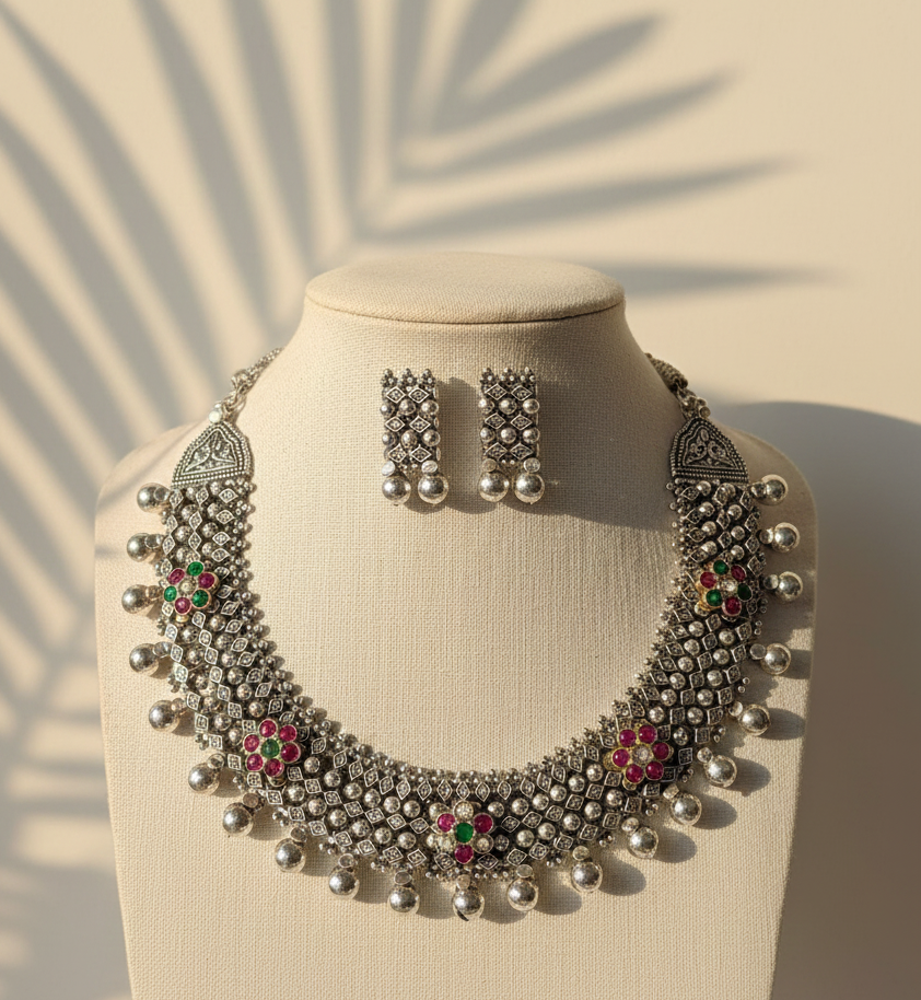 jadau silver neckless