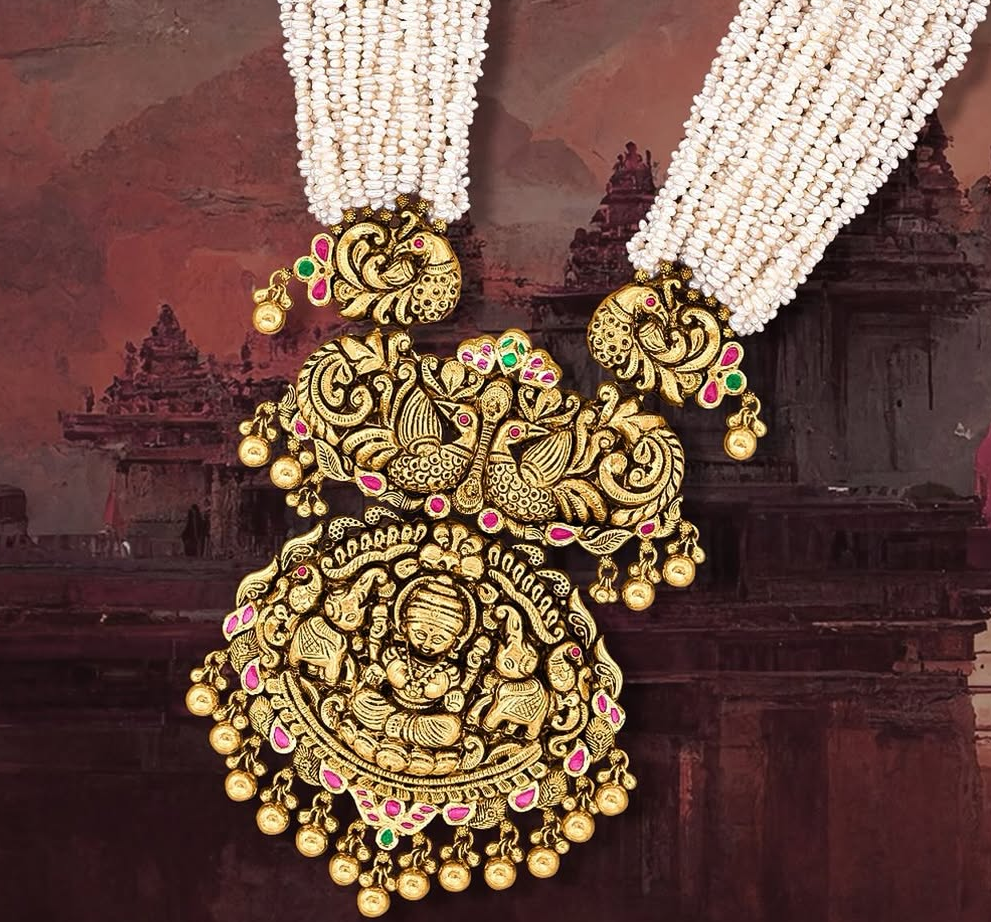 22k gold temple pendent