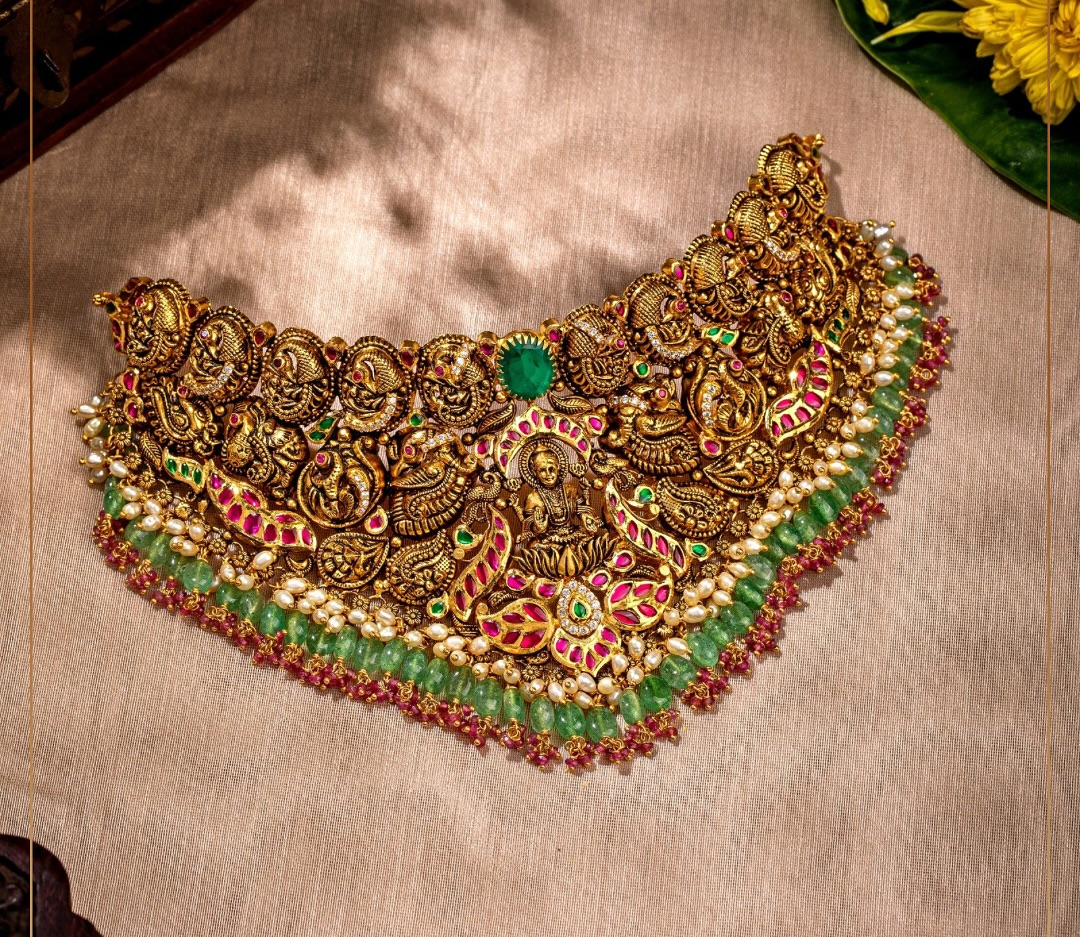 gold jadau choker set