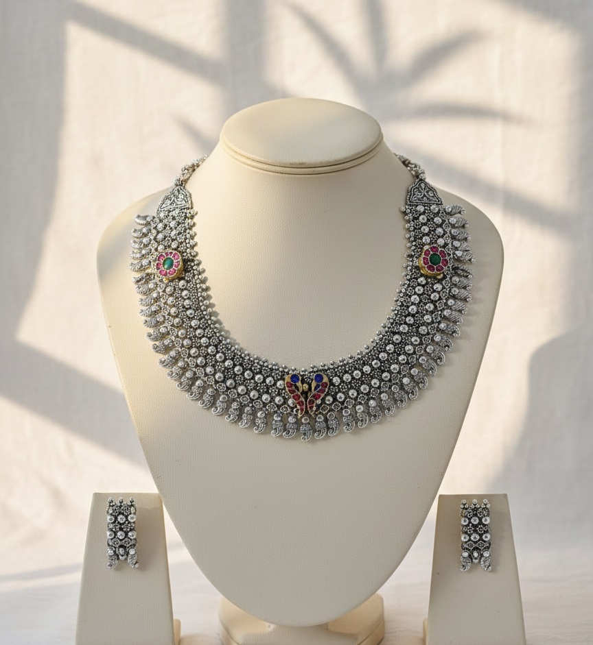 jadau silver neckless
